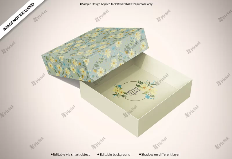 square mailing box packaging mockup / موکاپ جعبه هدیه پستی مربعی