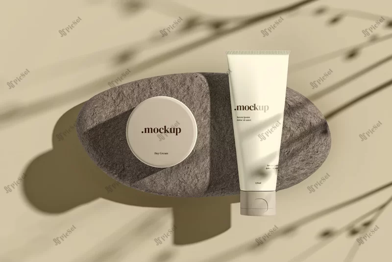 sun protection cream mock up with packaging_23 2149540454 / موکاپ کرم ضد آفتاب با بسته بندی
