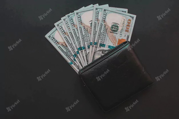 dollars with wallet black background / اسکناس دلار با زمینه مشکی کیف پول