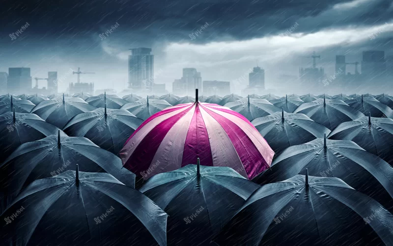pink white umbrella with dark stormy clouds / چتر سفید صورتی با ابرهای طوفانی تیره مفهوم تفاوت نماد بیمه و محافظ
