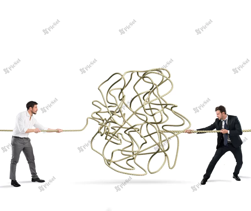 businessmen try solve tangled rope concept partnership cooperation / بازرگانان سعی می کنند که طناب درهم را باز کنند مفهوم همکاری و مشارکت در کار